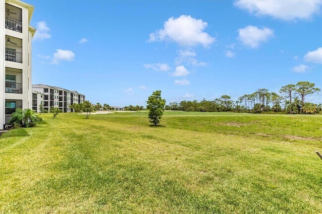 Building Photo - 12280 Wellen Golf St