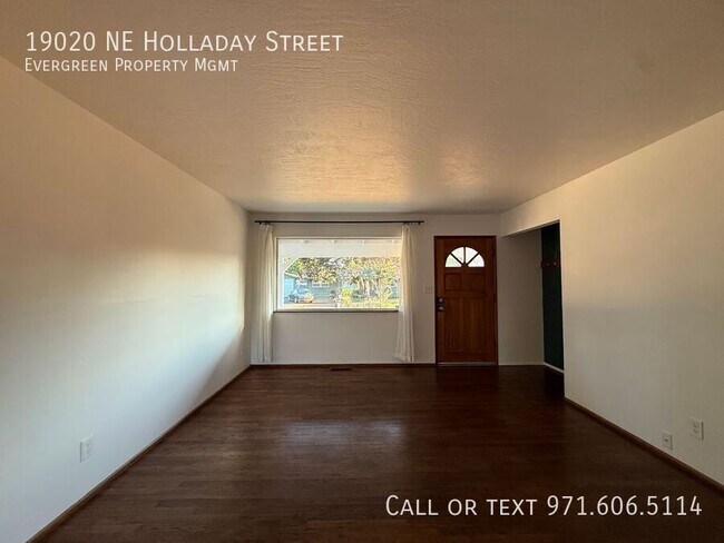 Building Photo - 19020 NE Holladay St
