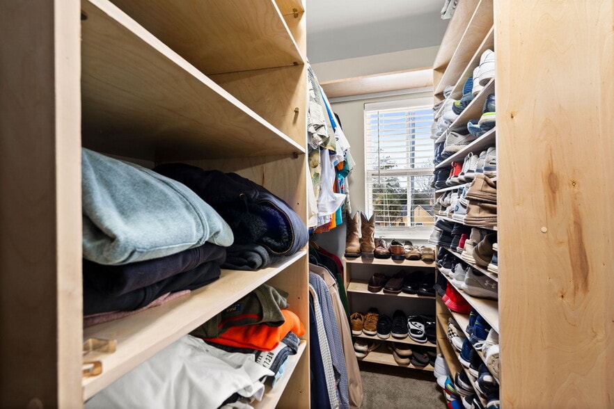 Building Photo - 65 Folly Road Blvd