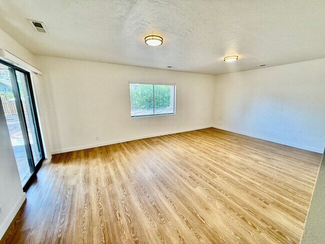Building Photo - 2980 S Bloomington Dr W
