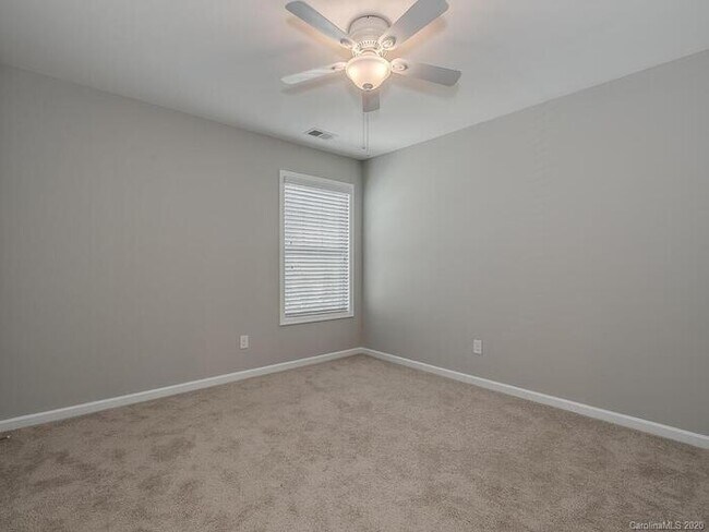 Building Photo - Charming 4 beds 2.5 baths Home in Berewick!