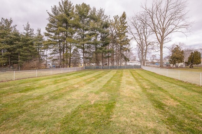 Building Photo - # Bedroom/2 Bath Single family!  Brook Park! Finished Basement