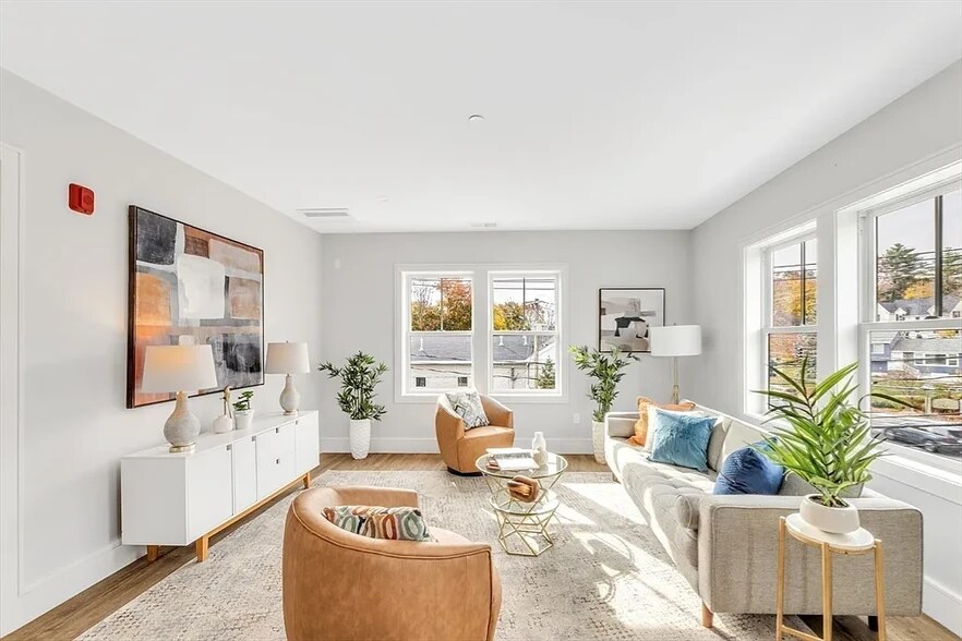 Living Room - 1000 Washington St