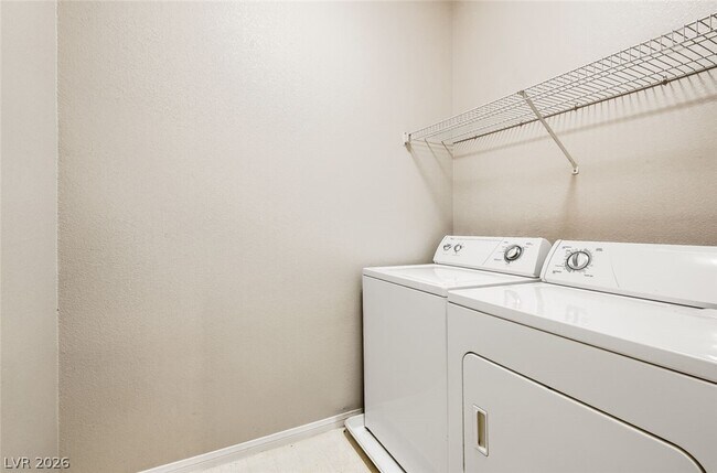 Building Photo - 10001 Peace Way