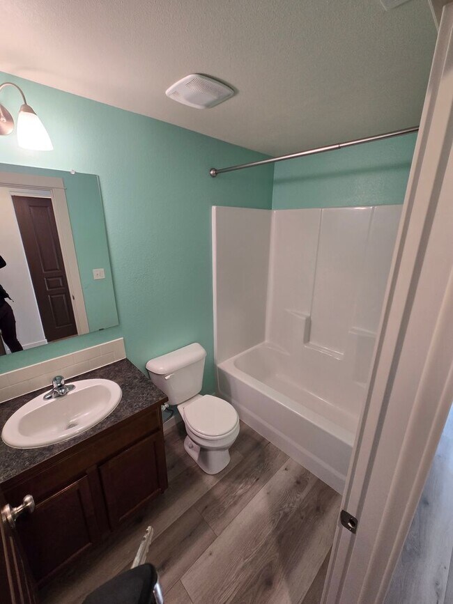 Building Photo - Charming home in NE Redmond