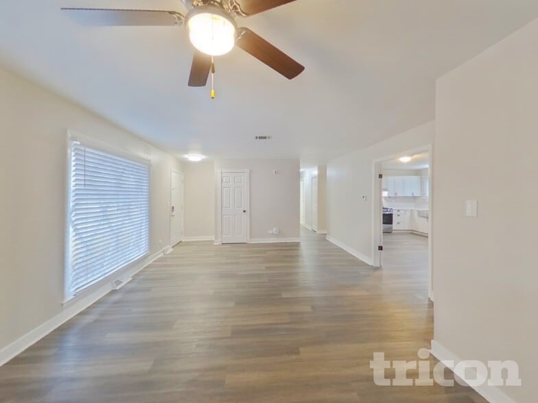 Building Photo - 15202 Highland Ave