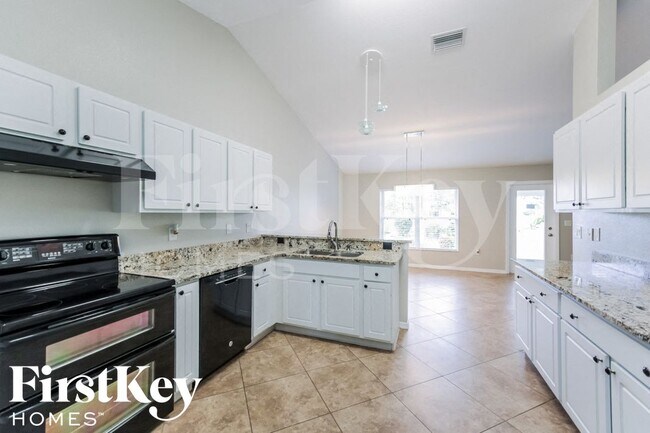 Building Photo - 2917 NW 26th St