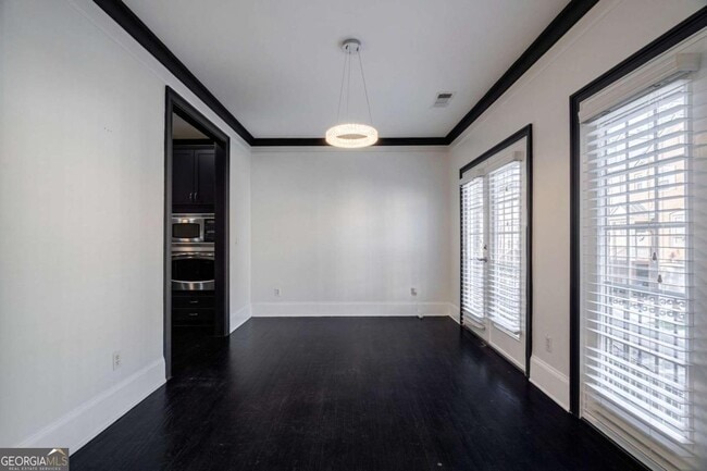 Building Photo - 2767 Durham Dr NE