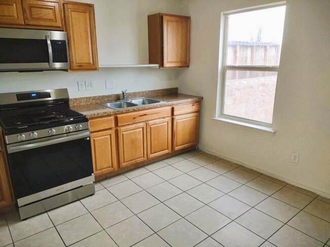 Building Photo - 9488 Landry McKee Ln