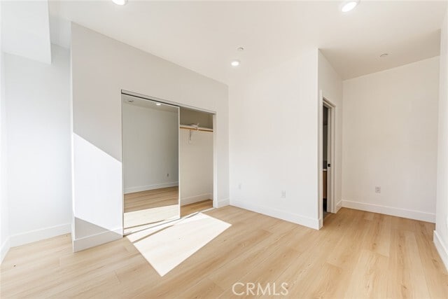 Building Photo - 1557 S Ogden Dr