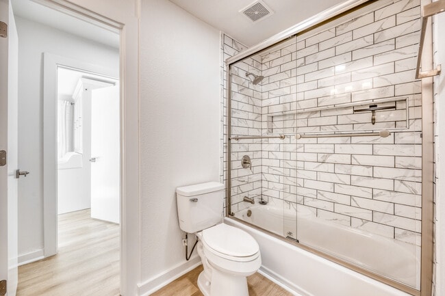 Building Photo - 5407 Spring Meadow Rd