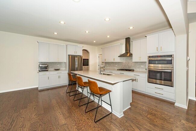 Building Photo - 50236 Amberwood Rd