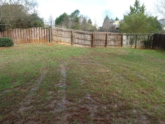 Building Photo - 3041 Lake Park Trl