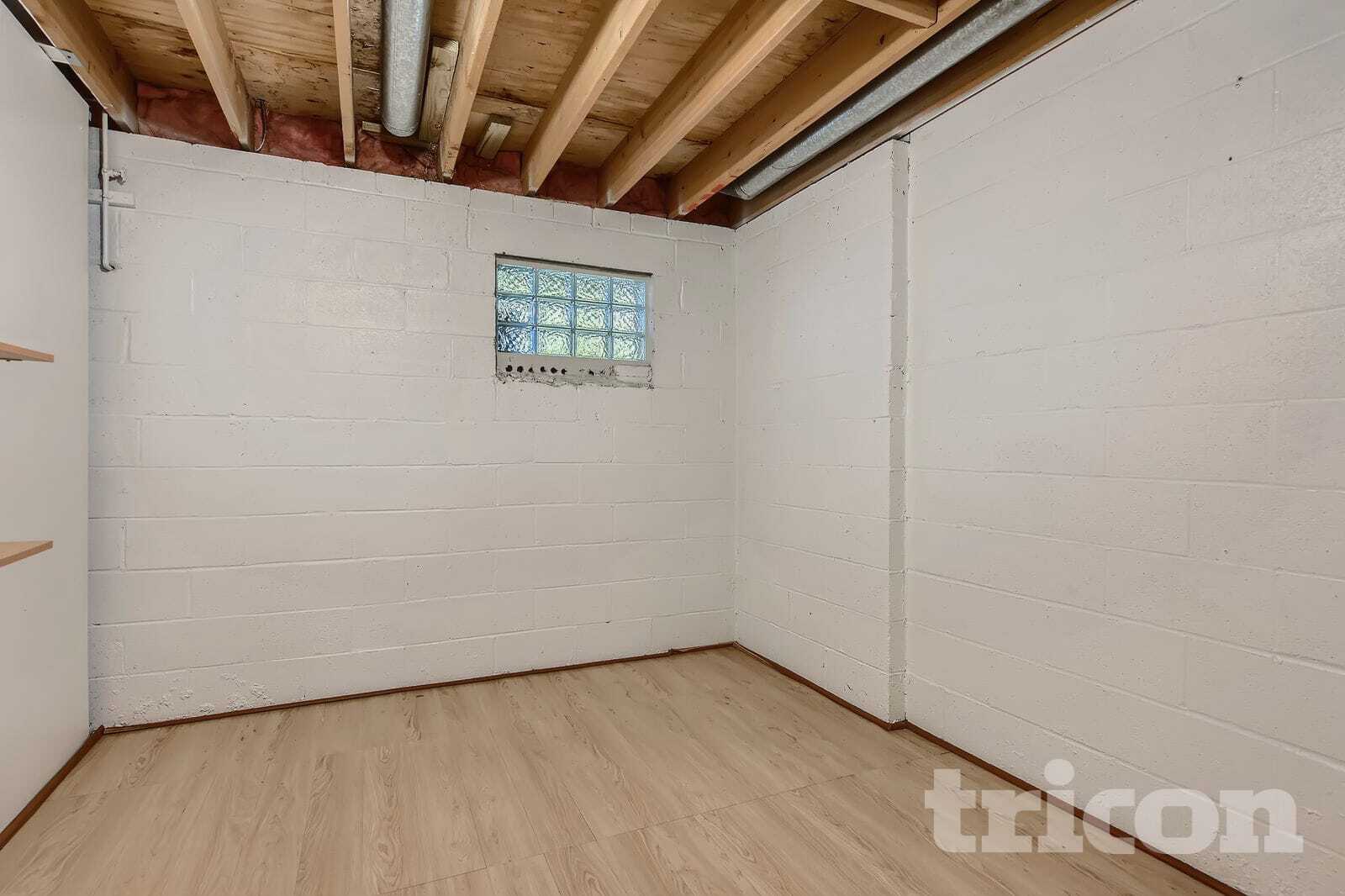 Building Photo - 639 Glynock Pl