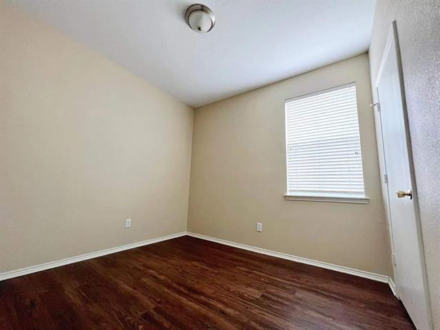 Building Photo - 10416 Phantom Hill Rd