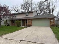 Building Photo - 5425 Hewitt Ln