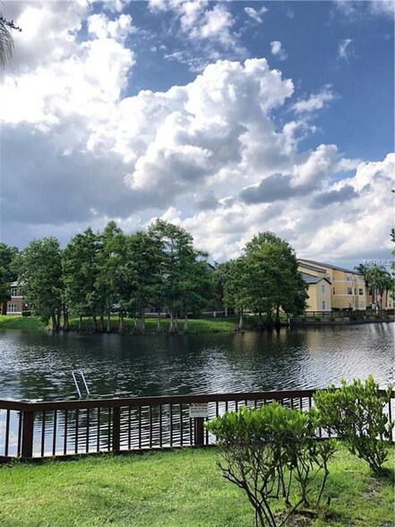 Building Photo - 4658 Commander Dr