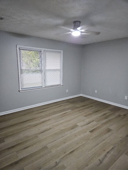 Building Photo - 1420 Villa Pines Ct NW