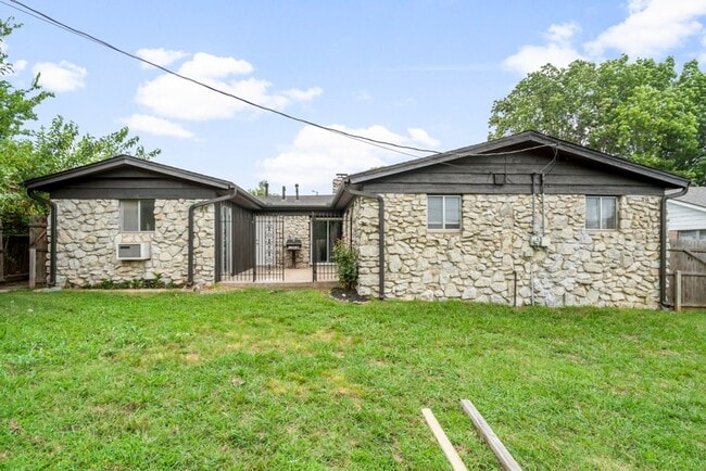 Building Photo - 8340 E 23rd St