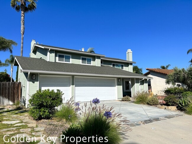 Building Photo - Welcome to this stunning 4-bedroom, 2.5-ba...
