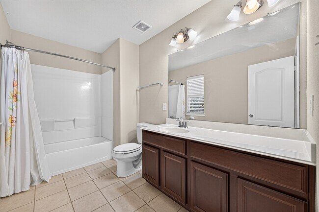 Building Photo - 9106 Fuqua Breeze Dr