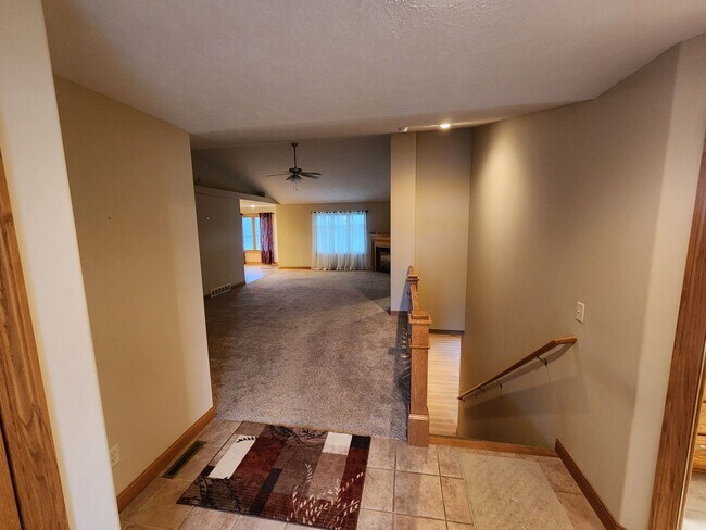 Building Photo - 4021 Sandalwood Drive