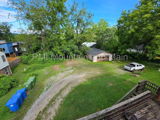 Building Photo - 41 Westwood Pl