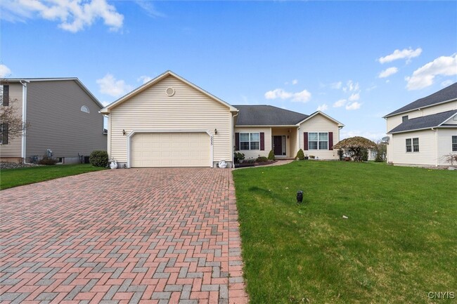 Building Photo - 5055 Constitution Ln
