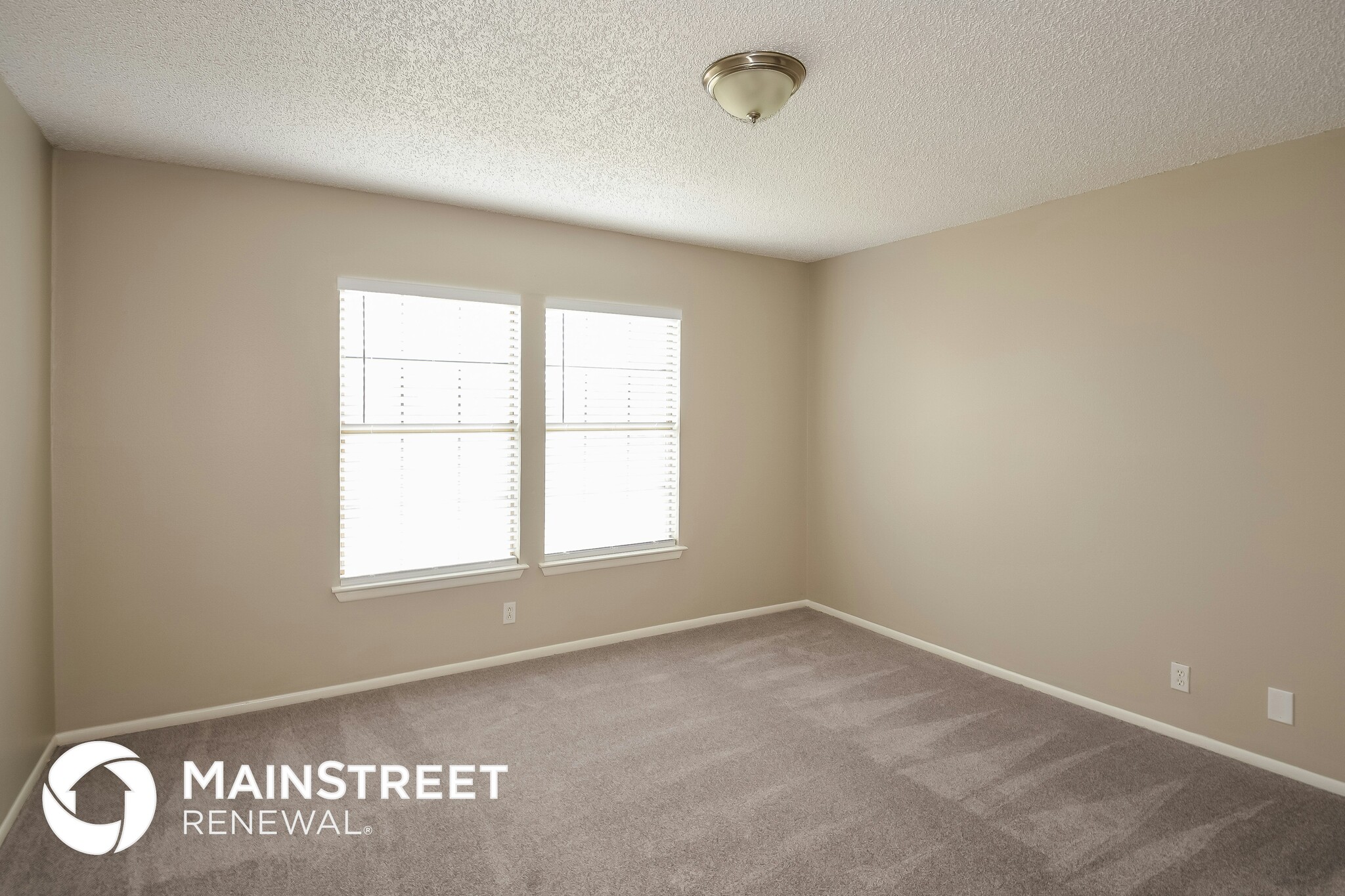 Building Photo - 6619 Meadow Fawn Dr