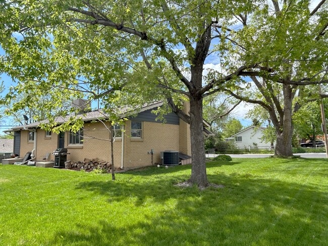 Building Photo - 6655 W 65th Ave