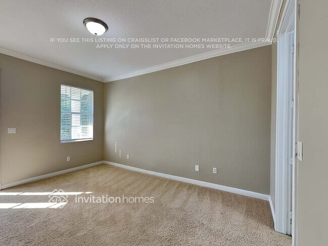 Building Photo - 716 NW 83rd Pl