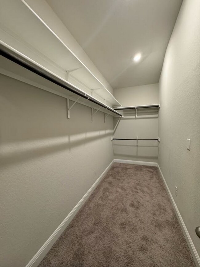 Building Photo - 6707 Gailan Ranch