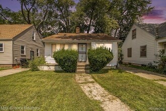 Building Photo - 22510 Frisbee St
