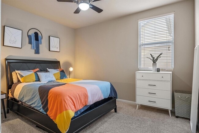 Building Photo - 1117 Nevarez