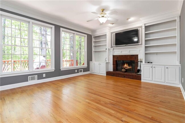 Building Photo - 2755 Runnelwood Ln