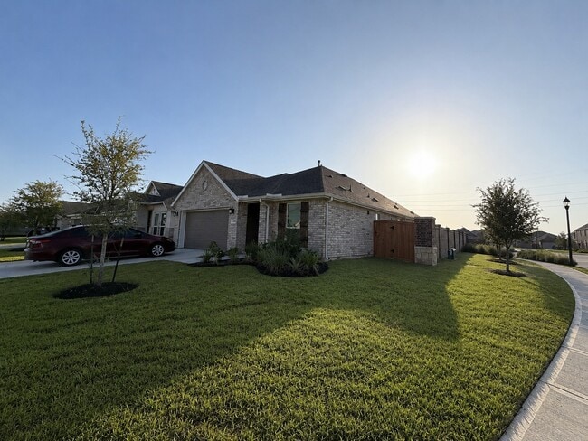 Building Photo - 3004 Pintail Green Dr