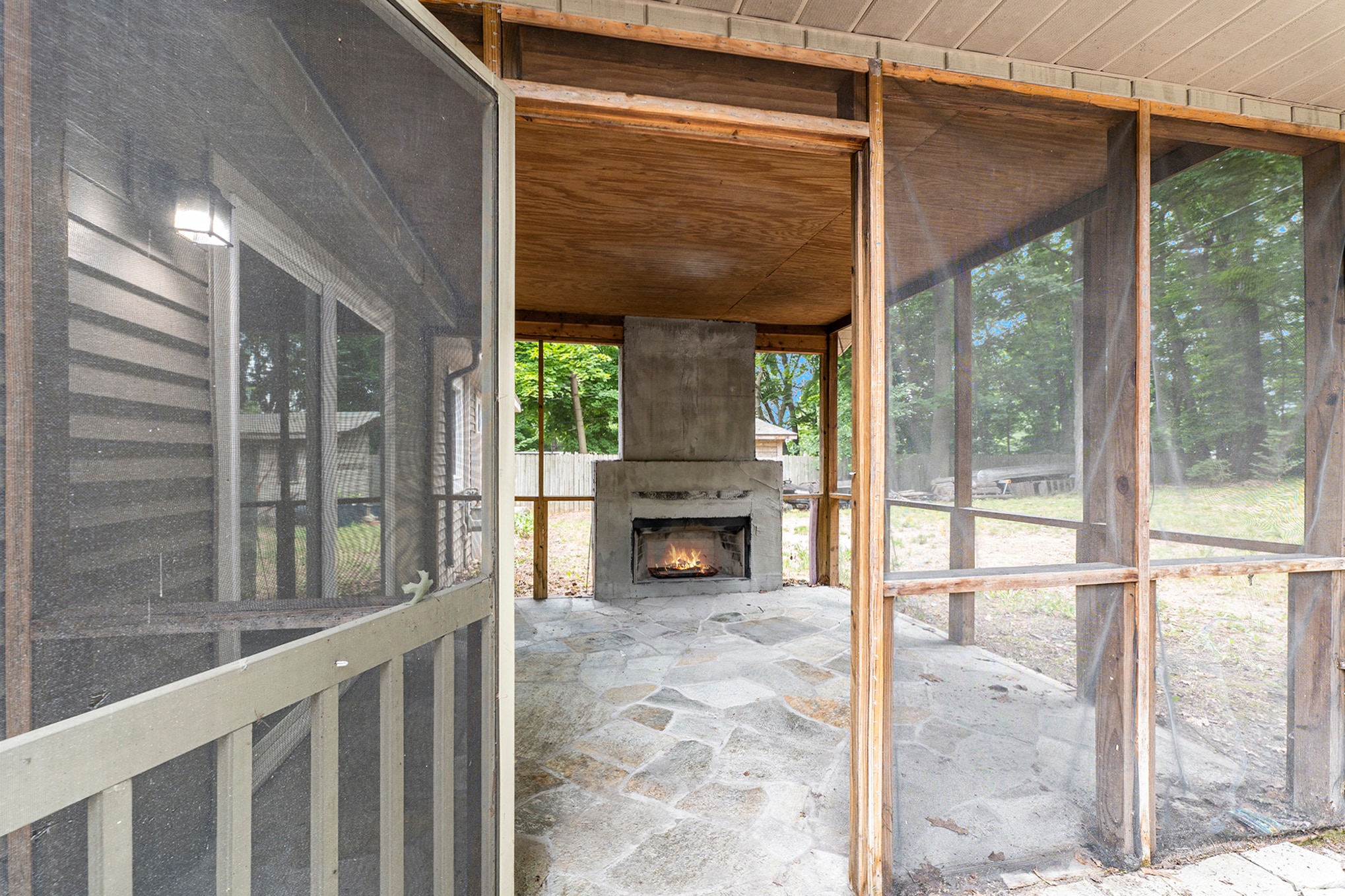 Building Photo - 4284 5 Mile Rd