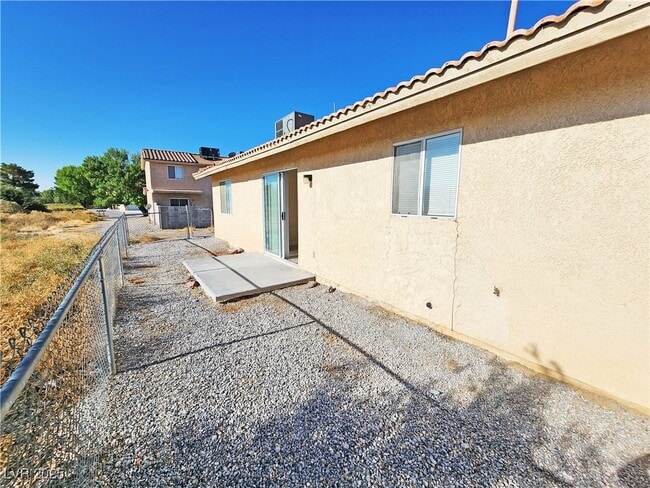 Building Photo - 1081 Marne Ct