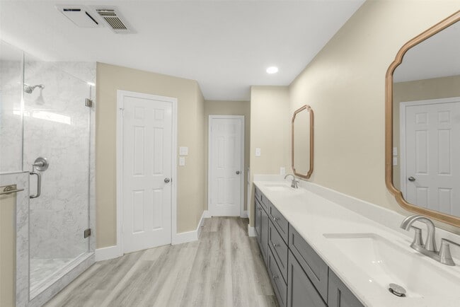 Building Photo - 4138 Club Valley Dr