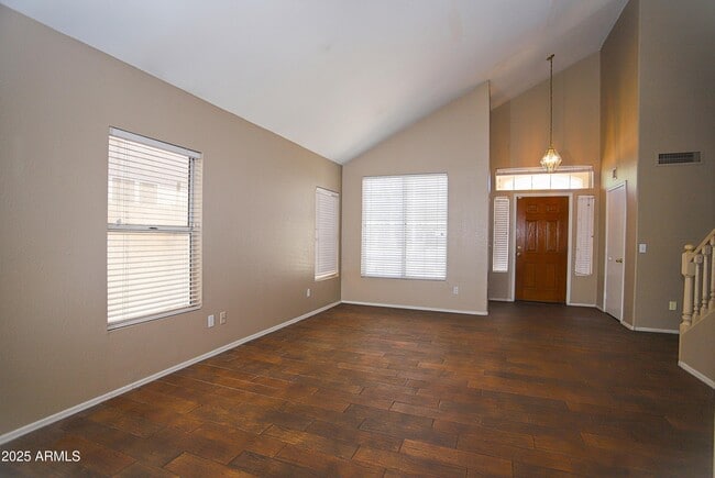 Building Photo - 842 N Naples Dr
