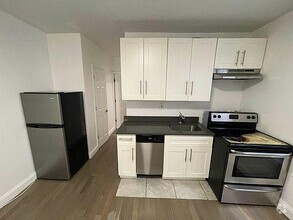 Building Photo - 2 bedroom in New York NY 10040