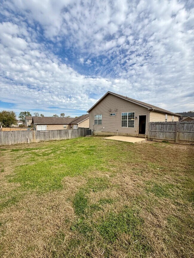 Building Photo - 3101 Lander Ct