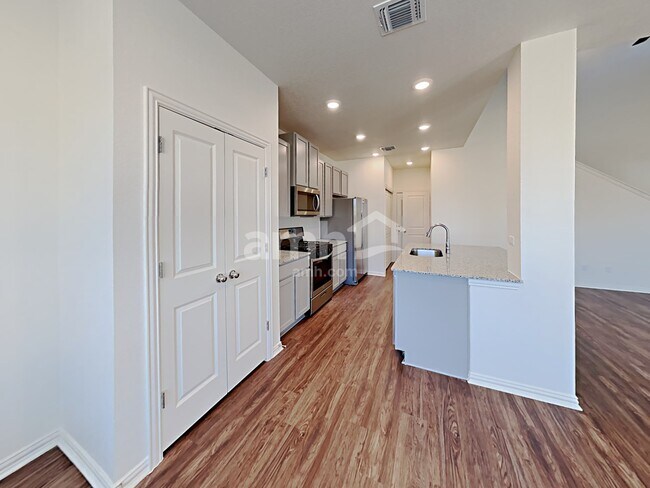 Building Photo - 384 Aspen Waters