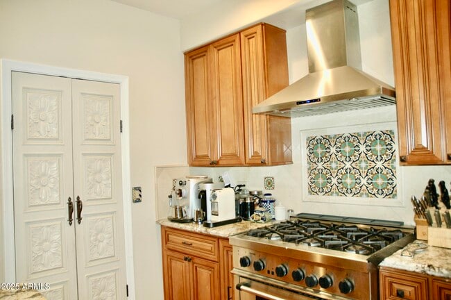 Building Photo - 6108 E Morning Vista Ln