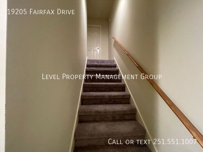 Building Photo - 19205 Fairfax Dr