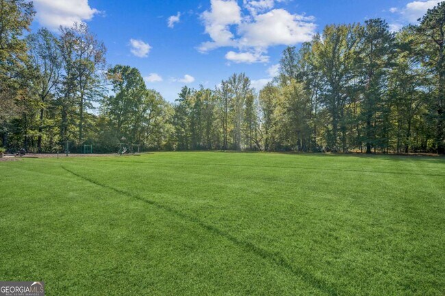 Building Photo - 9026 Riverbend Manor