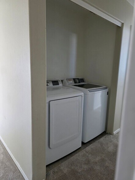 Building Photo - 2837 Margo Ct