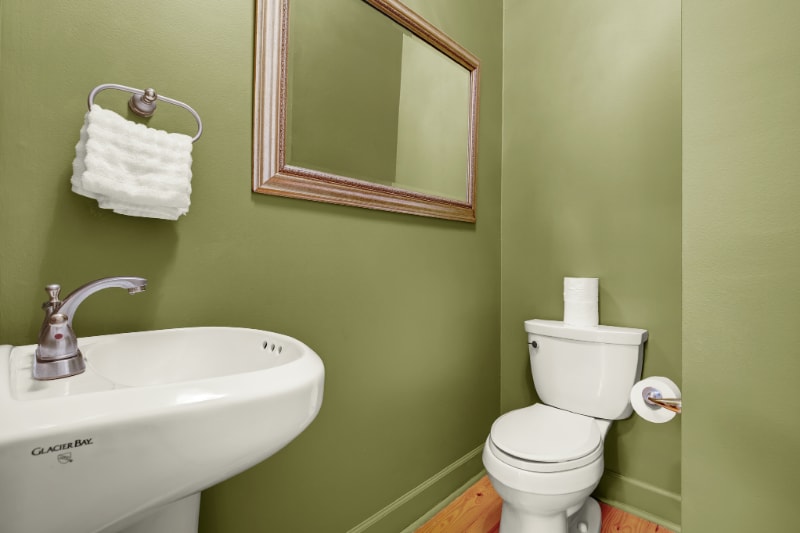 Building Photo - 210 E Waldburg St