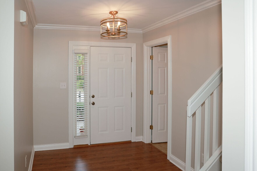 Building Photo - 3288 Snaffle Rd