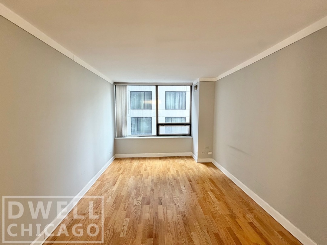 Building Photo - 233 E Erie St